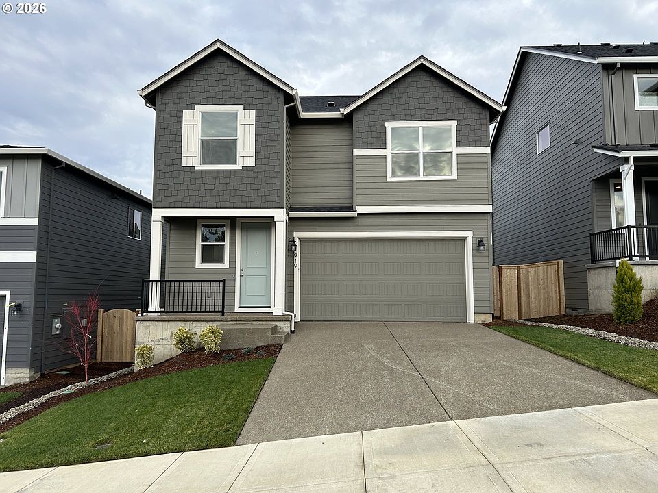 1st image of 919 NE Sagebrush Dr