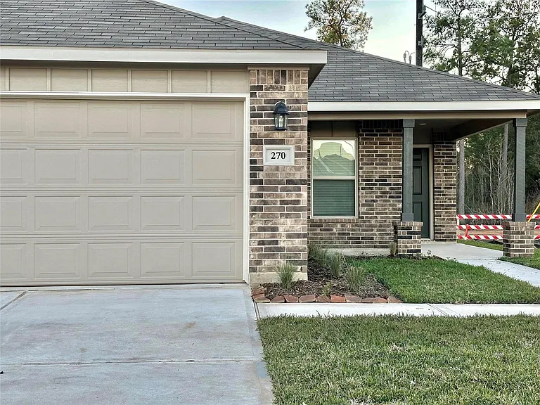270 Cumberland Forest Dr — Photo 3