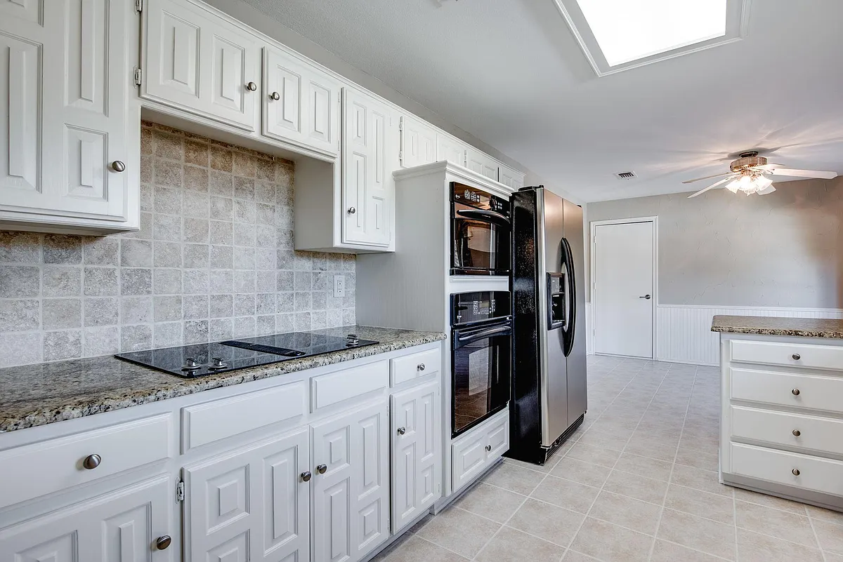 Building Photo - 3023 Sweet Briar St
