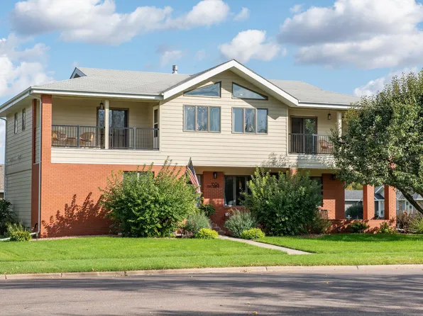 1604 N Harrison St, Aberdeen, SD 57401