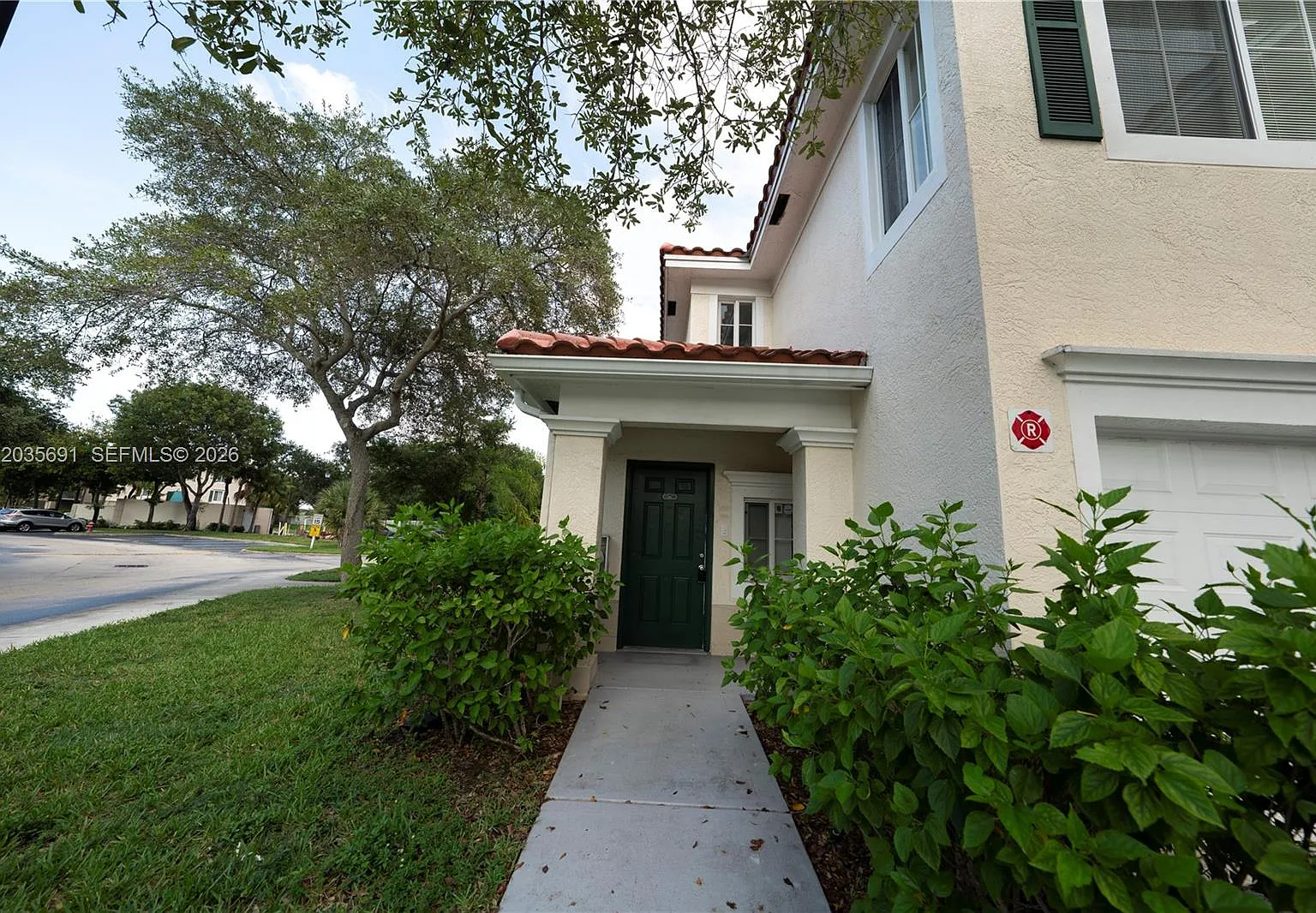 Palms Point(The)condo — Photo 3