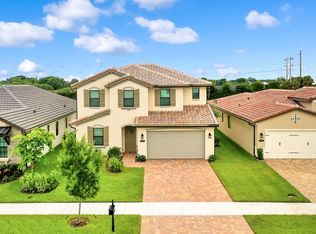 8923 Grand Prix Ln, Boynton Beach, FL 33472