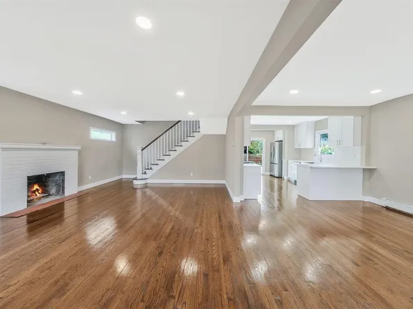 274 Oak Street, Patchogue, NY 11772