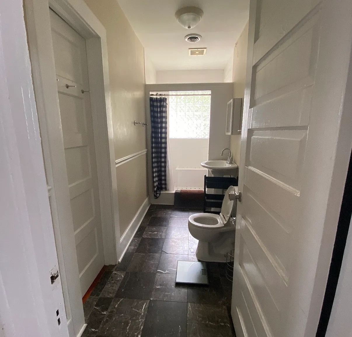 3 bed, 1700 sqft, $2,550 — Photo 1