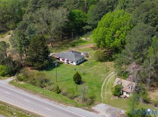 9523.9527 Southampton Pkwy, Drewryville, VA 23844