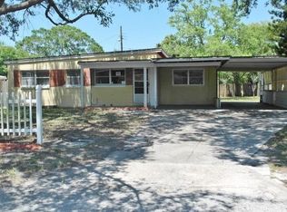 104 Country Club Cir, Sanford, FL 32771