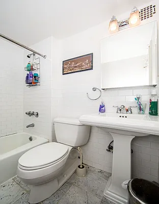 Rented by REAL New York | media 15