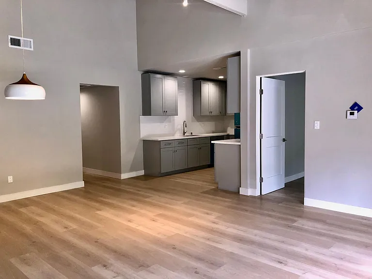 628 Fairview Ave #11 — Photo 5