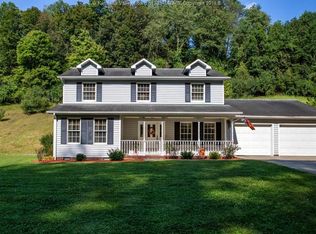 221 Cool Springs Addition Rd, Charleston, WV 25312