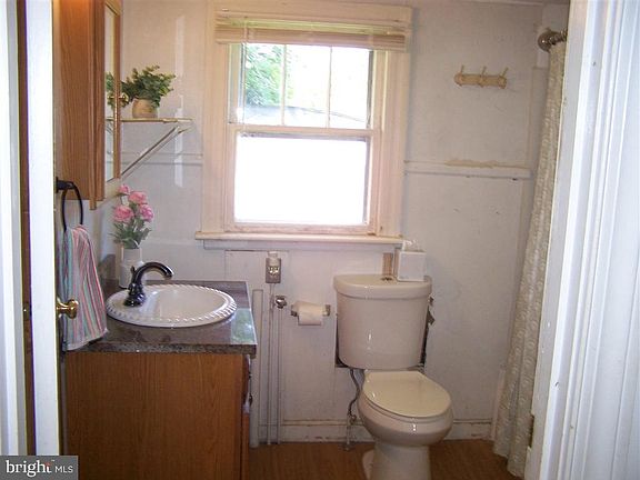 4th image of 18235 Lahore Rd