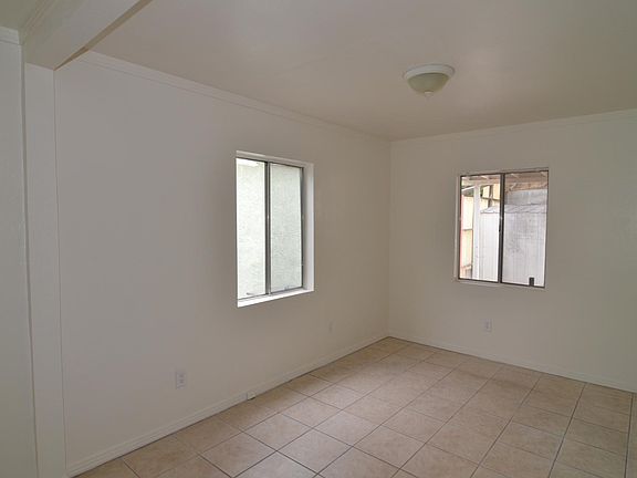 3rd image of 4236 Mercury Ave