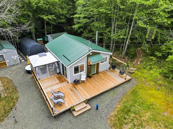 15 Cliff View Dr, Franey Corner, NS B0R 1H0