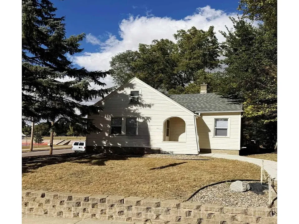 Building Photo - 1330 W 14th St #1330
