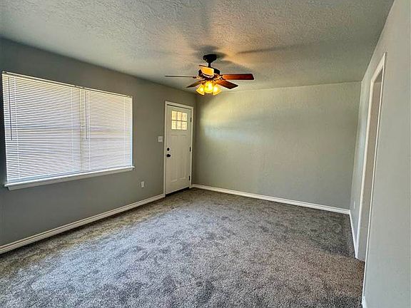 3rd image of 3409 SW Crestview Dr
