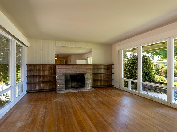 3rd image of 946 Harrison Ave