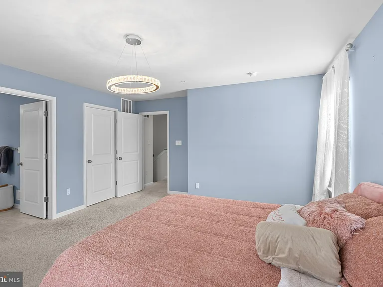 9715 Summerton Dr — Photo 35