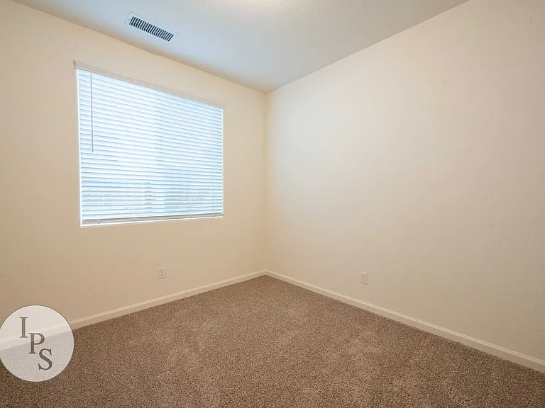 1457 Las Rosas Ave — Photo 18