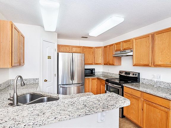 5th image of 2620 Abbey Ave #4