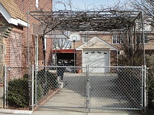 4th image of 8319 246th St