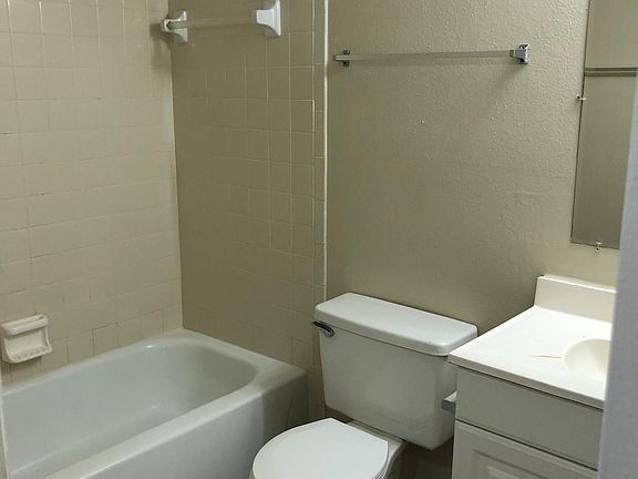 5th image of 5001 Terrace Palms Cir Unit 101