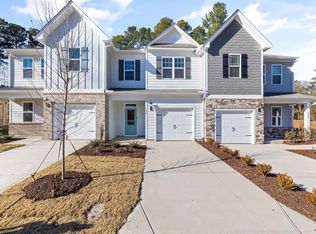 608 Oakbrook Pass Way, Fuquay Varina, NC 27526
