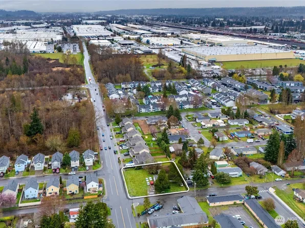503 1st Avenue E, Pacific, WA 98047