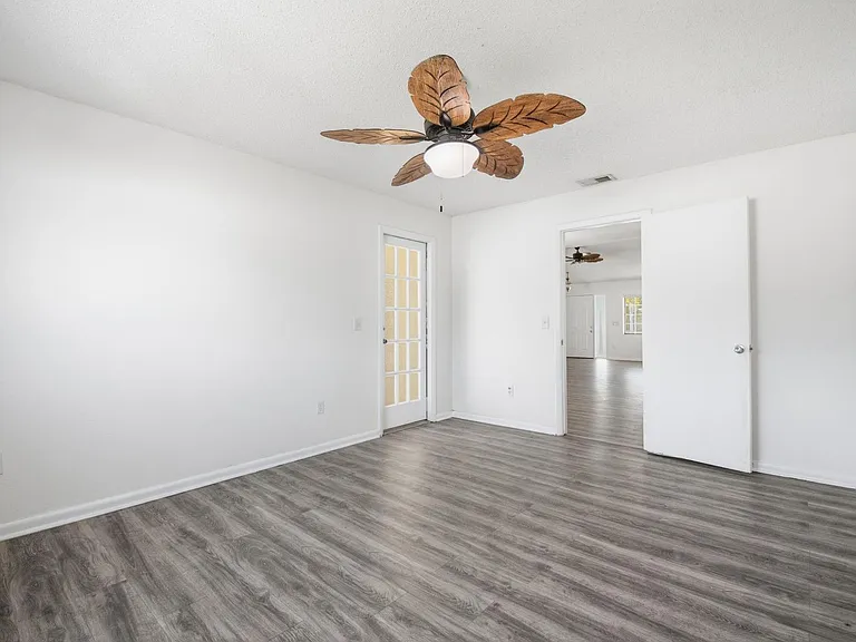38 E Diamond Dr — Photo 46
