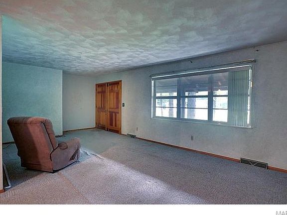 4th image of 13074 Lakeview Dr