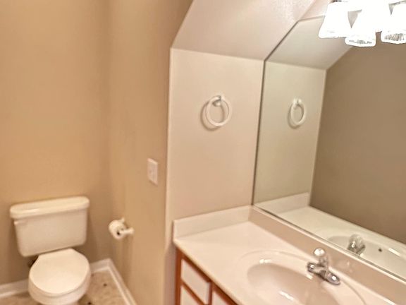 2nd image of 1000 Nottingham Dr