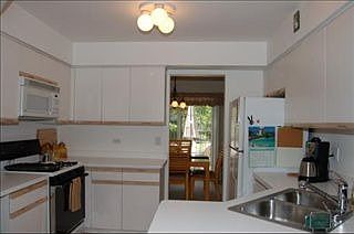 4th image of 3162 Carriage Way Dr
