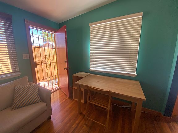 5th image of 4858 Saratoga Ave