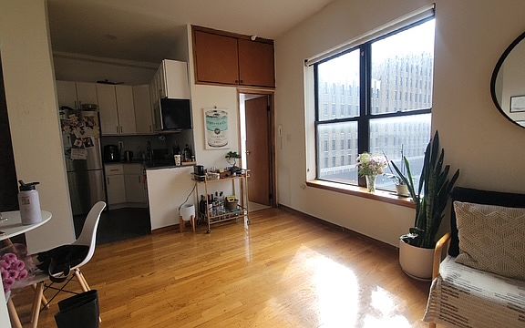 5th image of 329 E 13th St APT 4A