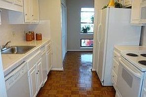 4th image of 977 El Camino Real APT 102