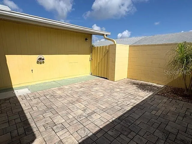 1005 Rickenbacker Dr — Photo 19