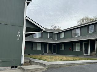 1205 SE 4th St APT 12, Hermiston, OR 97838