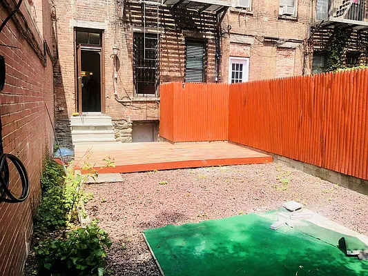 Rented by Dynamik Realty | media 6