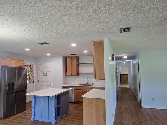 5th image of 12835 Farm Rd