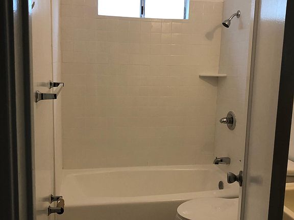 2nd image of 109 Ximeno Ave APT A
