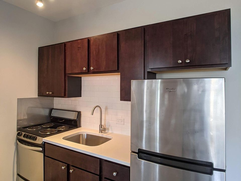 1st image of 1629 N Humboldt Blvd #3