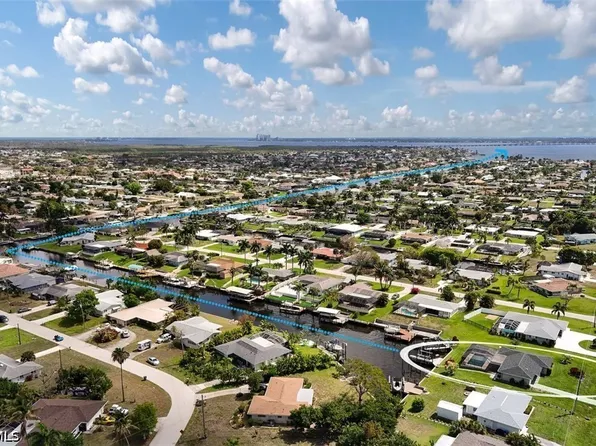 1721 SE 29th Ln, Cape Coral, FL 33904