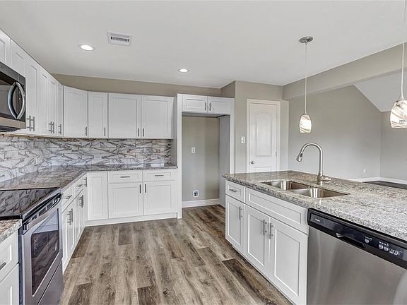4th image of 1639 25th St