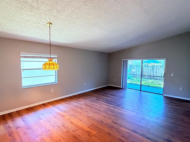 10609 Wyndcliff Dr — Photo 9