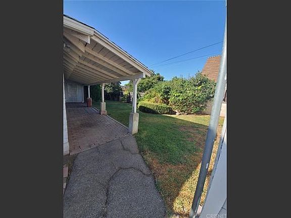 2nd image of 524 W Palm Ave