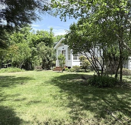 2nd image of 50 Mountain View Ave