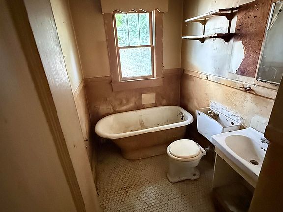 4th image of 7401 4th Ave S