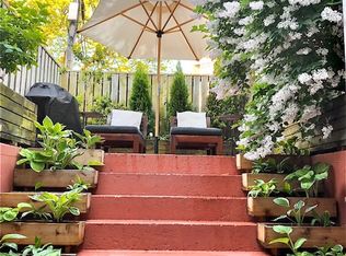 280 Sherbourne St #17, Toronto, ON M5A2S1