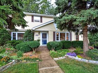 10116 S Tripp Ave, Oak Lawn, IL 60453