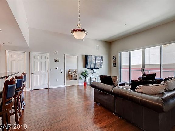 3rd image of 150 N Las Vegas Blvd #1216