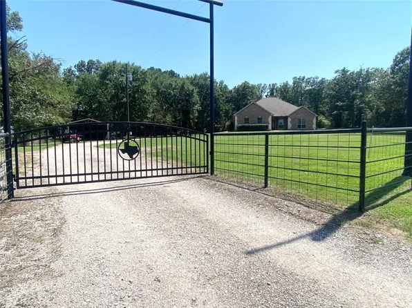 8579 Fm 17, Grand Saline, TX 75140