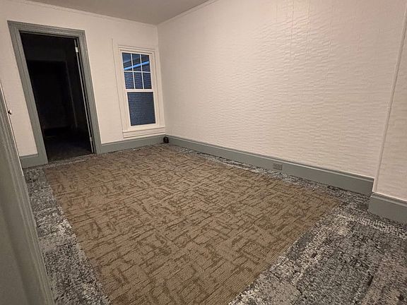 3rd image of 169-171 W 4th St #169